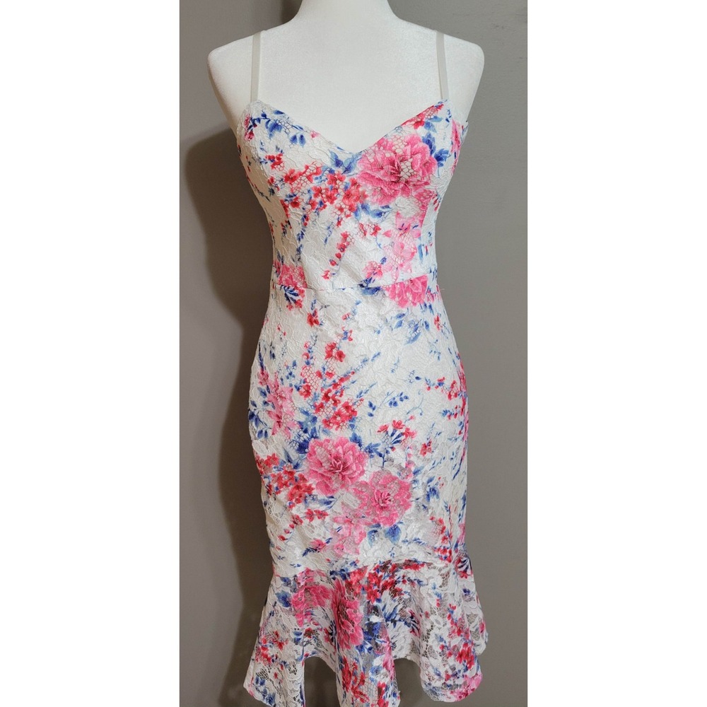 GUESS Bodycon While Floral Lace Dress